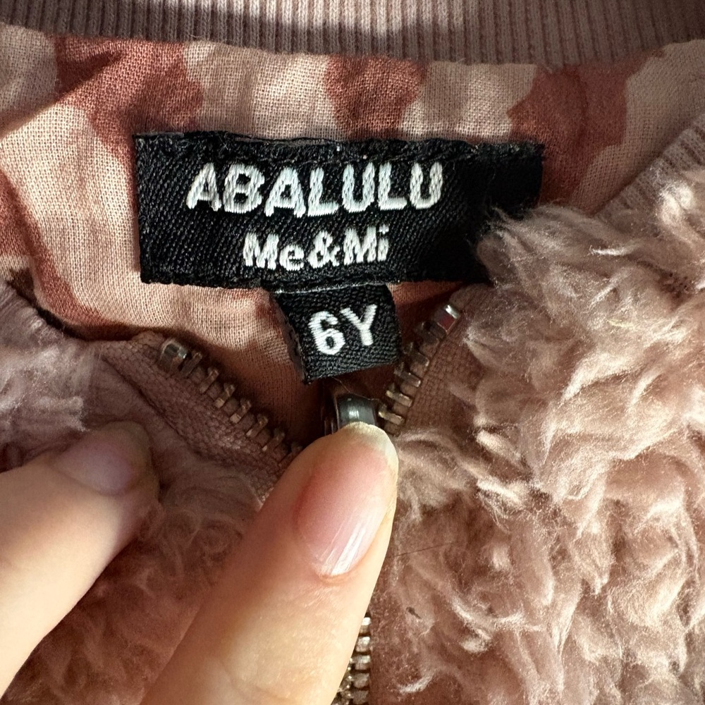 Abalulu Me & Mi Pink Faux Fur Zip Jacket – Size 6Y - Picture 2 of 3